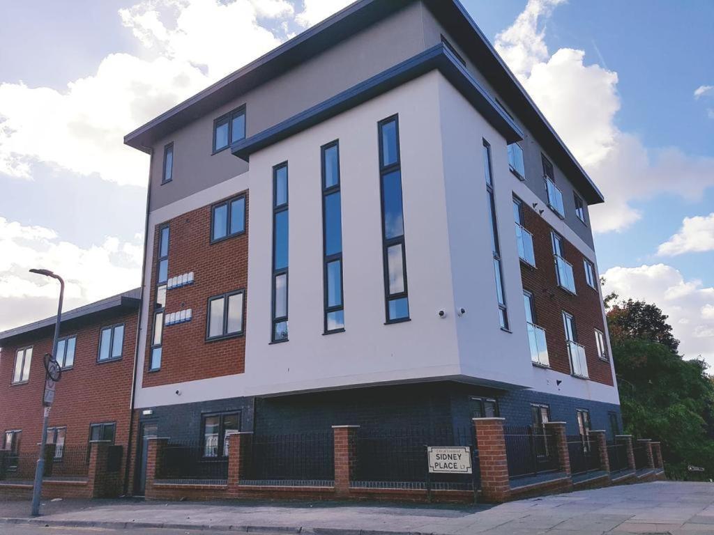 Ilivsidney Apartment Liverpool Ngoại thất bức ảnh