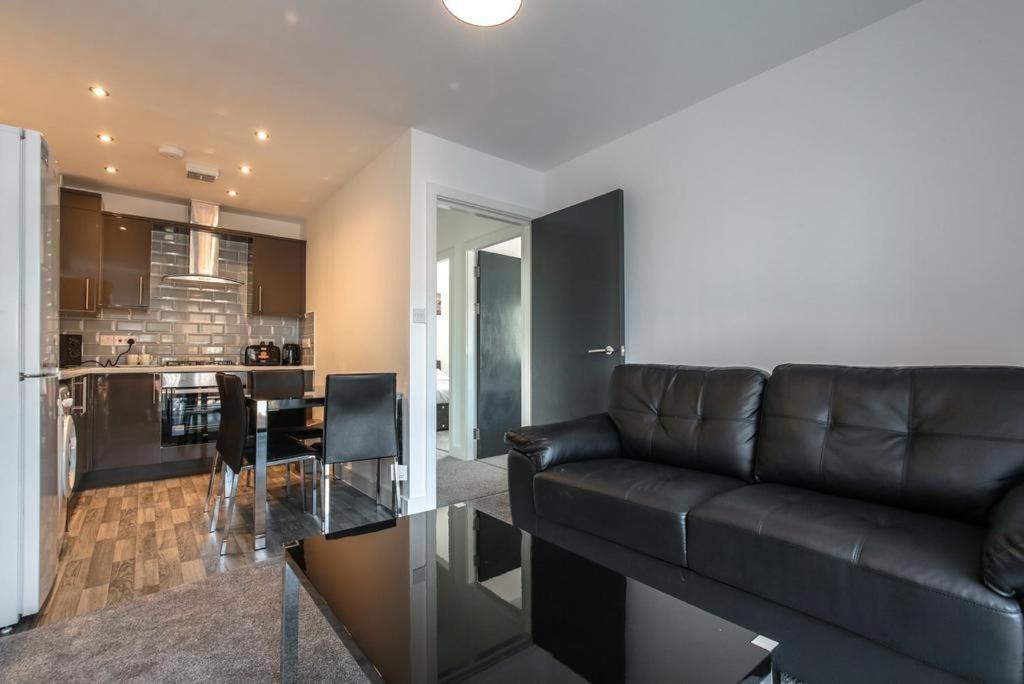 Ilivsidney Apartment Liverpool Ngoại thất bức ảnh