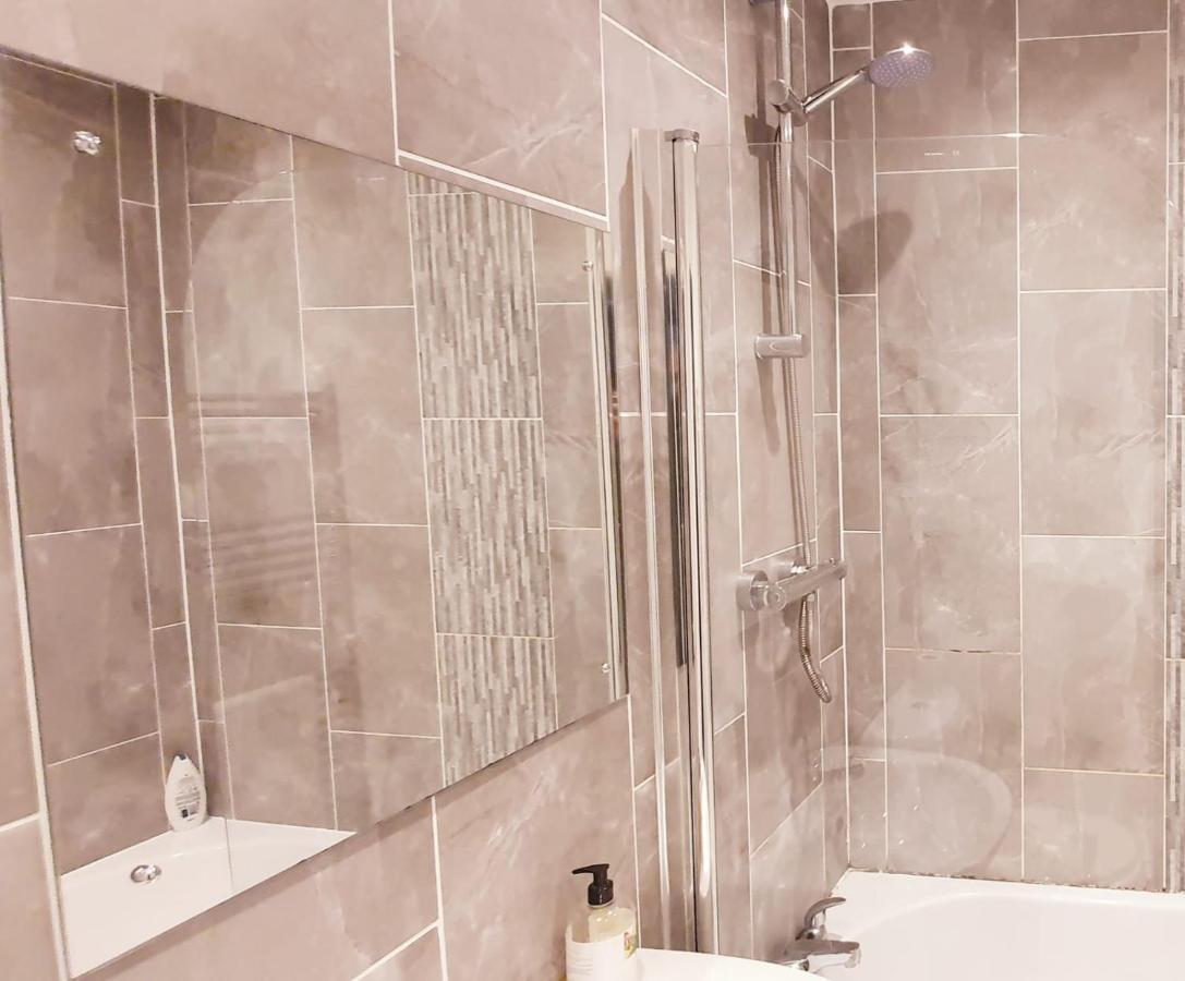 Ilivsidney Apartment Liverpool Ngoại thất bức ảnh
