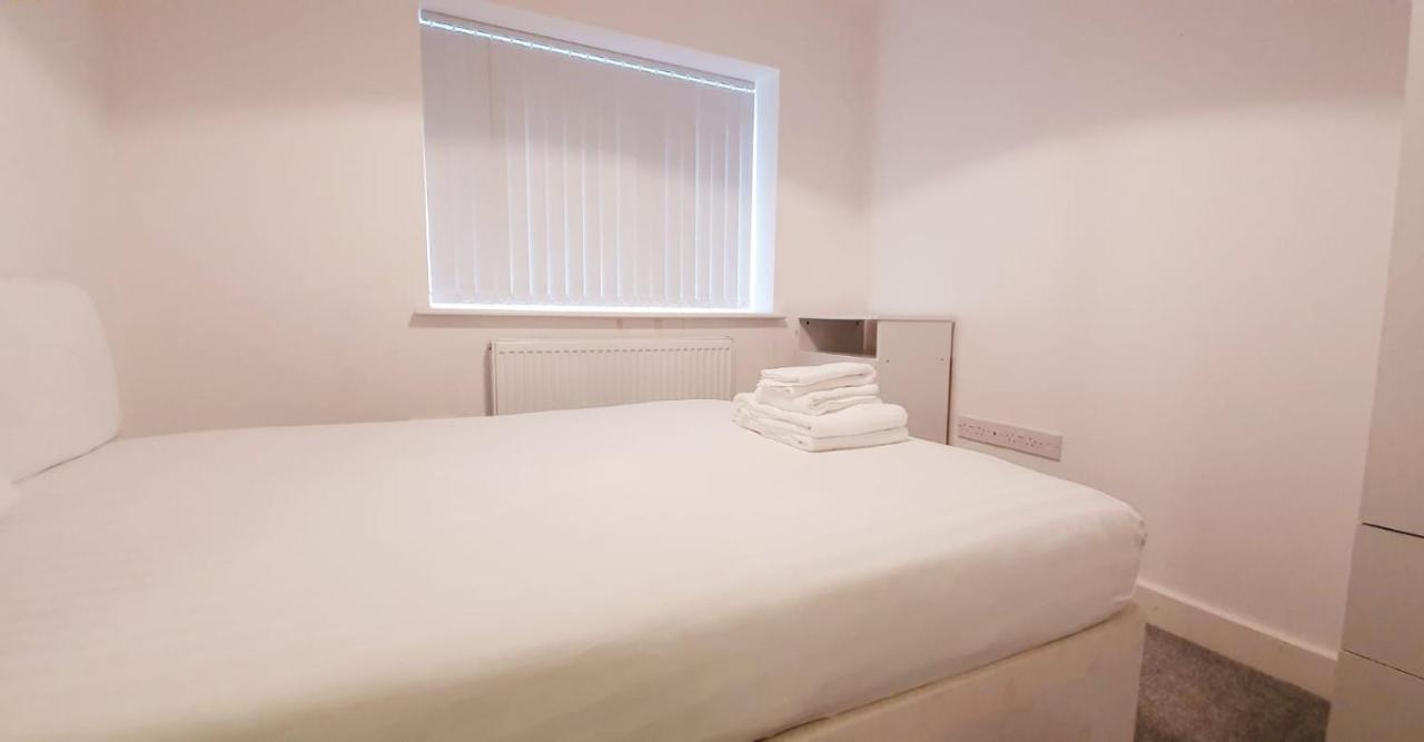 Ilivsidney Apartment Liverpool Ngoại thất bức ảnh